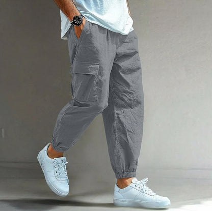 Relaxed Fit Cuffed Cargo Pants