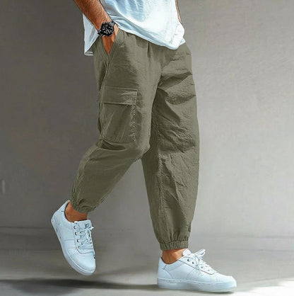 Relaxed Fit Cuffed Cargo Pants